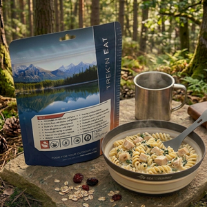 Outdoor Food - Trek'n Eat Creamy Pasta with Chicken & Spinach • Outdoor maaltijd