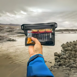 Nite Ize RunOff Waterbestendige Etui antraciet - Outdoor Food