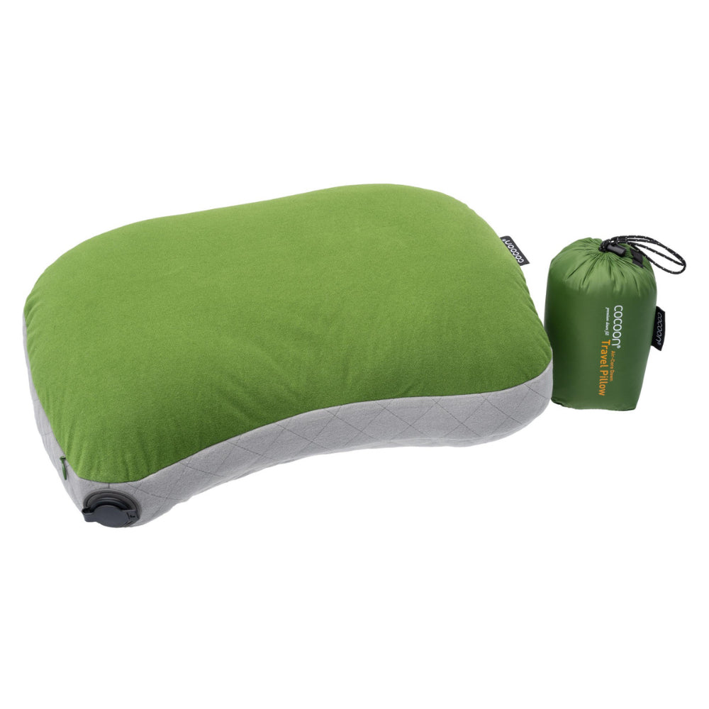 Air-Core Down Travel Pillow reiskussen in de kleur fresh olive en grey, afmetingen 39x26x12 cm met dons vulling