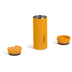 Dometic Tumbler 500ml gele beker getoond met losse onderdelen en dopjes