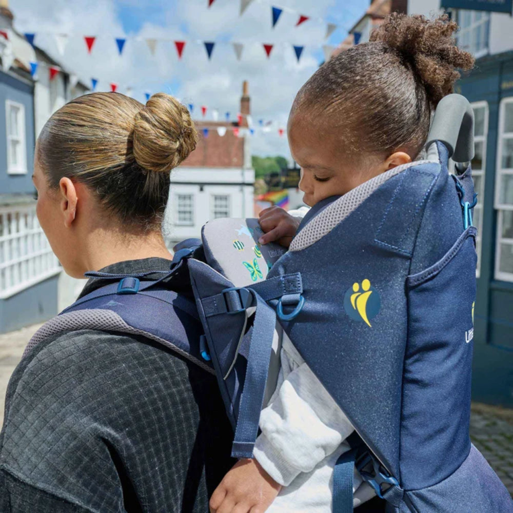 LittleLife Adventurer S3 Child Carrier Navy comfortabele kinderdrager in donkerblauw met verstelbaar harnas en lichte aluminium rugsteun 8