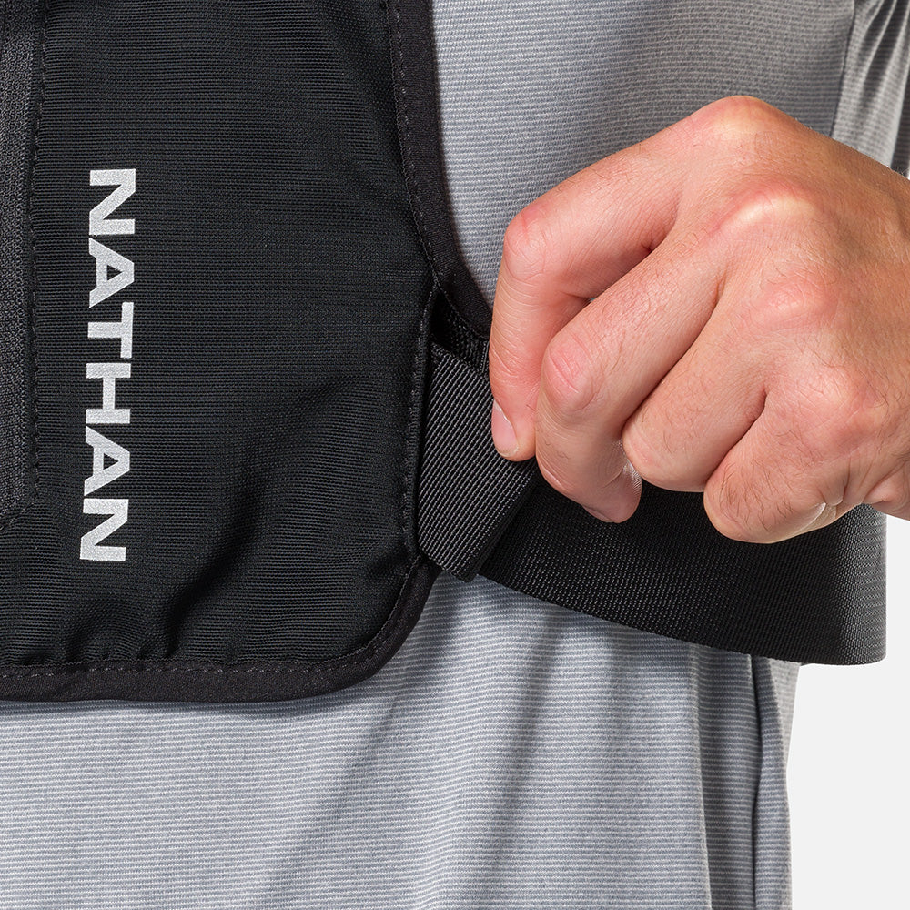 Nathan Quick Start 3.0 6L Black / Reflective Silver - Outdoor Food