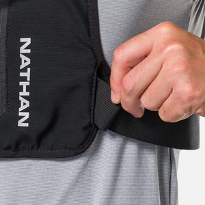 Nathan Quick Start 3.0 6L Black / Reflective Silver - Outdoor Food