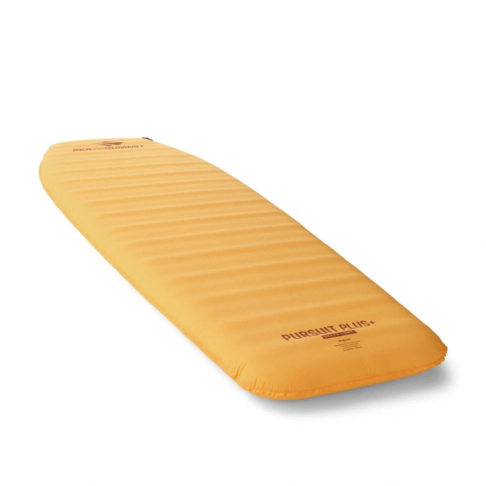 Sea To Summit Pursuit Plus Self Inflating Mat Large gele zelfopblaasbare slaapmat in hoekweergave