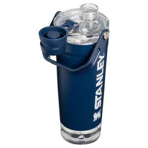 Stanley The Active Shaker Bottle 0,59L blauwe roestvrijstalen shakerbeker met mengbal en deksel