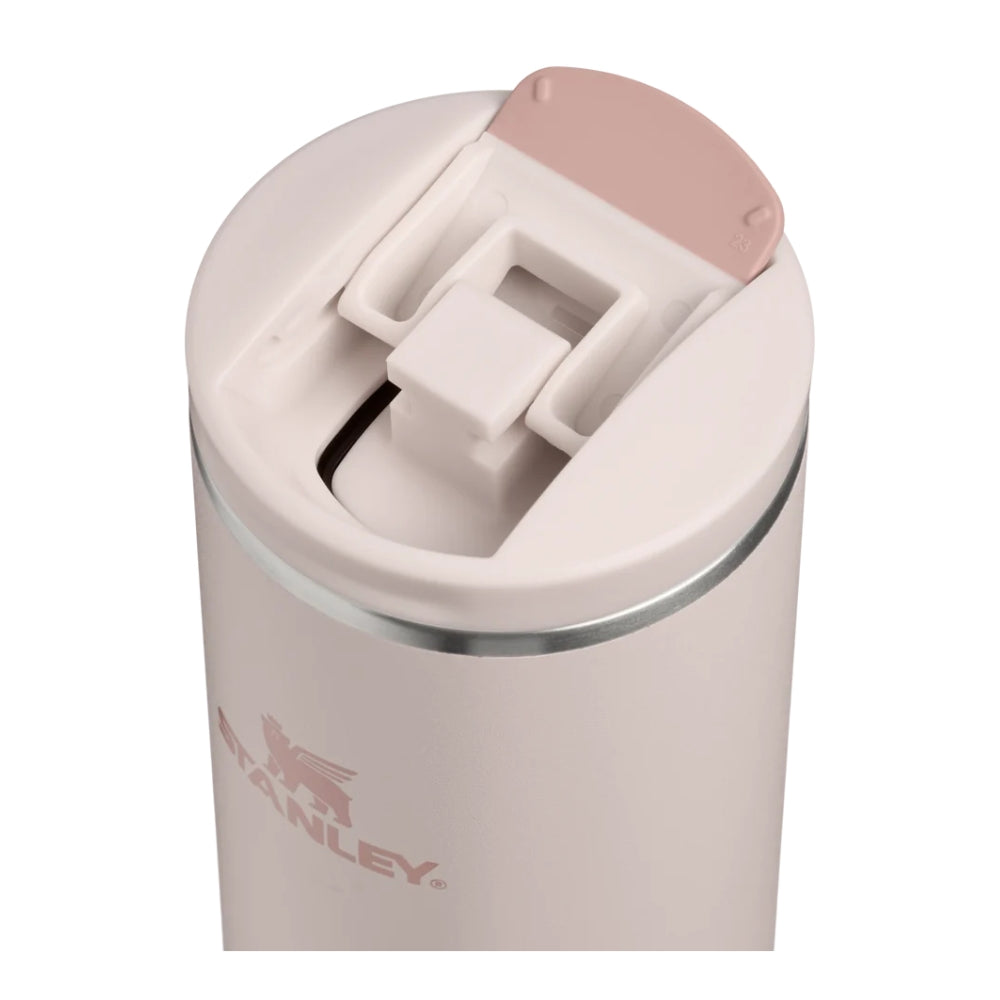 Stanley Transit FlipFlop thermosbeker in de roze kleur Rose Quartz met een inhoud van 0,59 liter dop